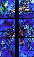 Ausschnitt aus einem Chagall-Fenster in der St. Stephan-Kirche 